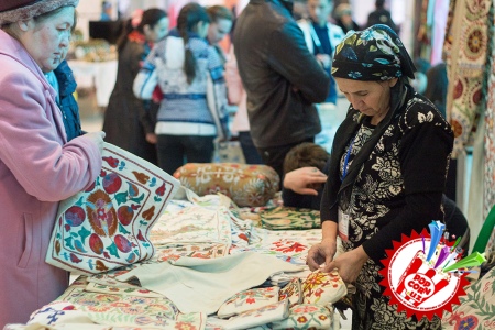 ''Hand Made in Uzbekistan'' анъанавий санъат фестивали барчага байрамона кайфият улашди