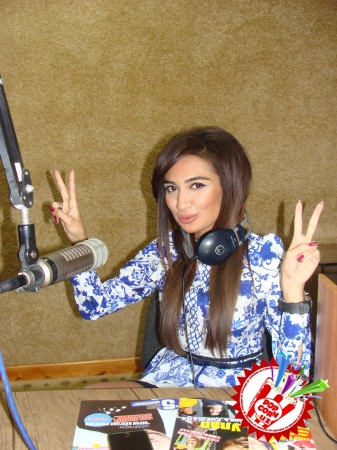 МУНИСА ЯНГИ ҚЎШИҚ ИЛА “FM 101” МЕҲМОНИ БЎЛДИ