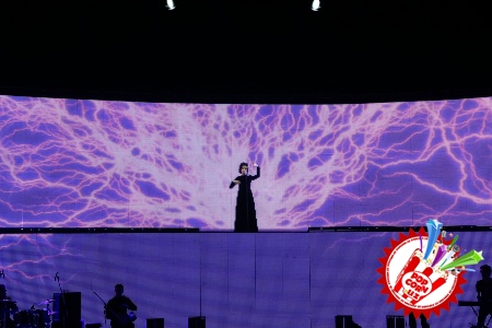 Шаҳзода кутилмаган туҳфалар билан барчани хушнуд эта олди