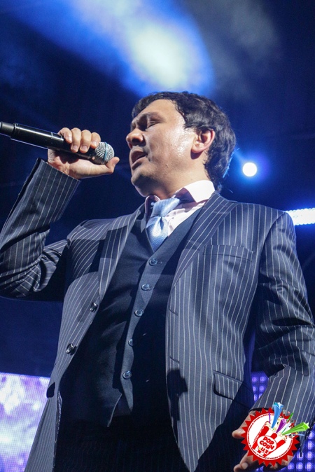 “Серенада” ижод гуруҳи... Бутунлай жонли ижрода бўлиб ўтган концерт... “Бу ҳақиқий байрам”