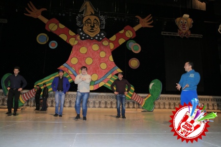 “Хаш-паш дегунча” “Мирзо” театри томошаси репетиция жараёнлари