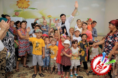 Руспублика онкология илмий марказининг болалар бўлимида “1 июнь -  Бутунжаҳон болаларни ҳимоя қилиш куни”га бағишланган хайрия тадбири